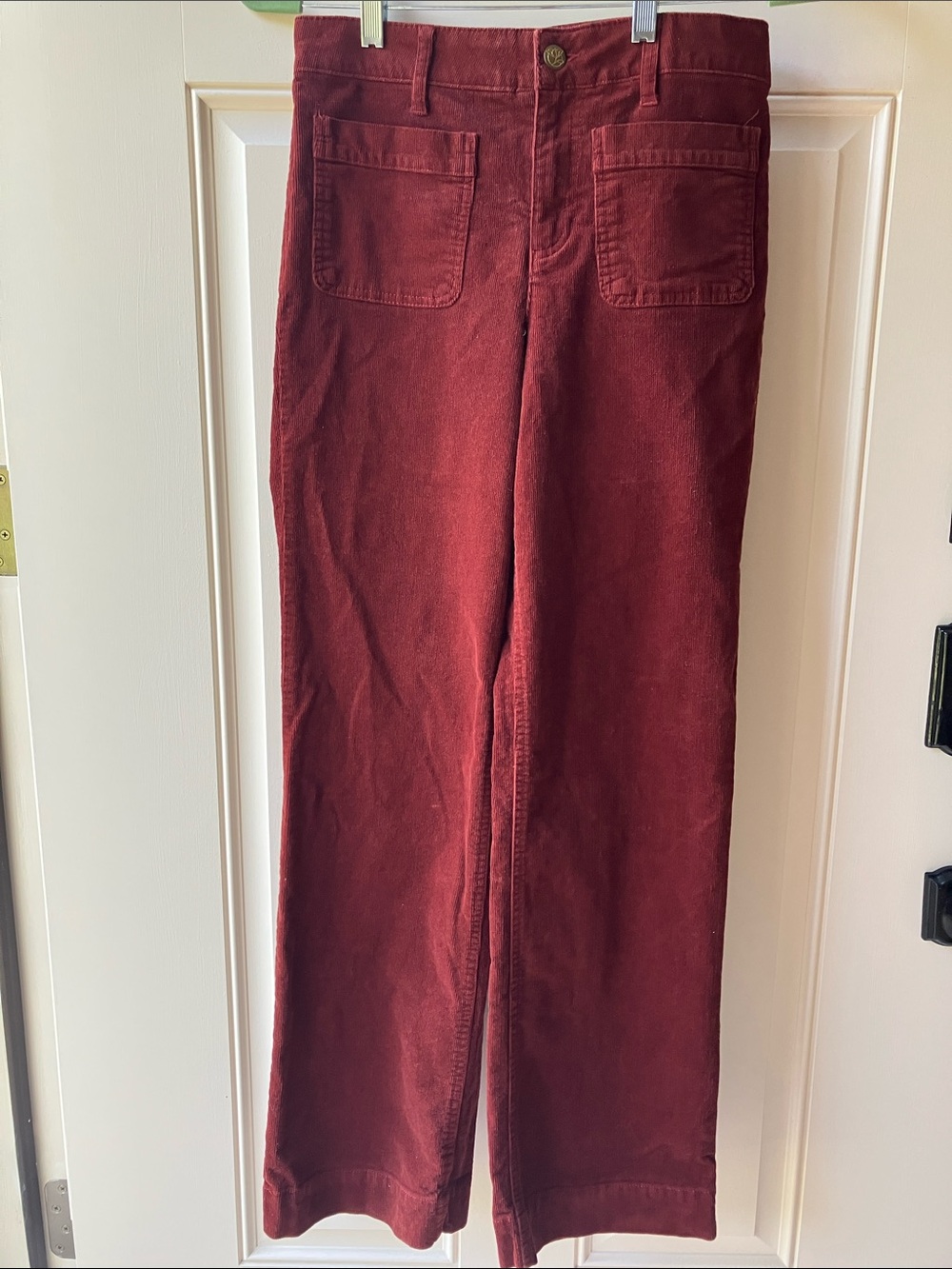 Draper James wide leg corduroy patch pocket pants jeans burgundy rust EUC 6